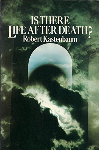 Imagen de archivo de Is There Life After Death? a la venta por ThriftBooks-Dallas