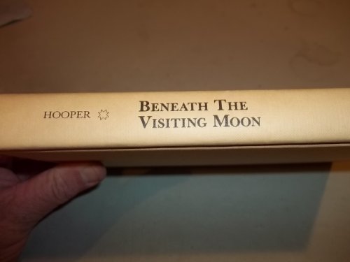 Stock image for Beneath the Visiting Moon: Images of Combat in Southern Africa (Issues in Low-Intensity Conflict Series) for sale by WorldofBooks