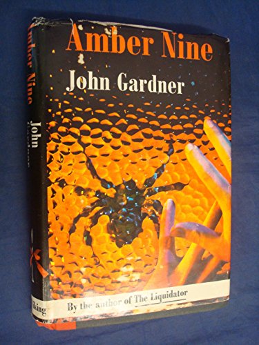 9780670115358: Amber Nine by John Gardner