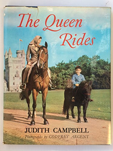 9780670584048: THE QUEEN RIDES