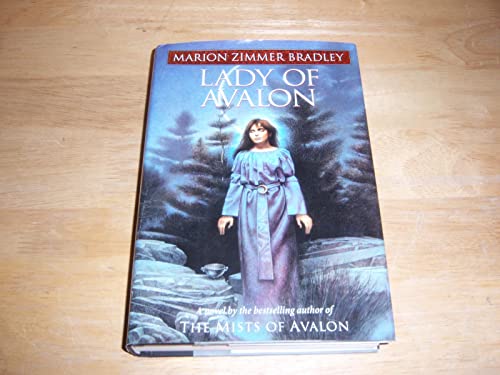 Beispielbild fr Lady of Avalon zum Verkauf von Don's Book Store