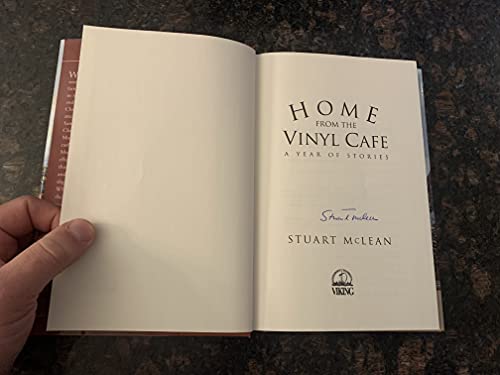 9780670882168: Home from the Vinyl Cafe: A Year of Stories