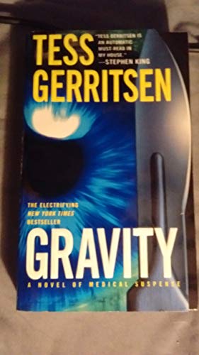 9780671016777: Gravity: A Novel of Medical Suspense