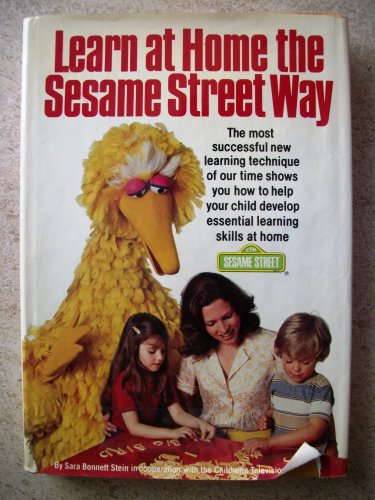 Beispielbild fr Learn at Home the Sesame Street Way zum Verkauf von -OnTimeBooks-