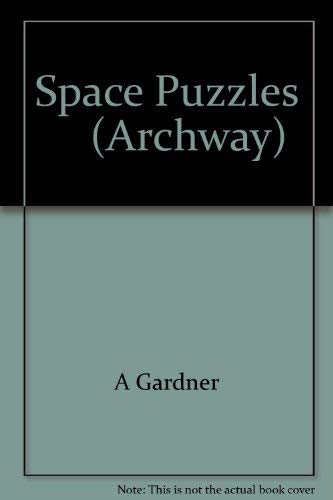 9780671298388: Space Puzzles: Curious Questions and Answers About the Solar System