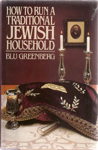 9780671417000: How to Run a Traditional Jewish Household