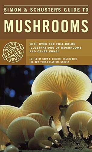 Beispielbild fr Simon & Schuster's Guide to Mushrooms (Nature Guide Series) zum Verkauf von Wonder Book