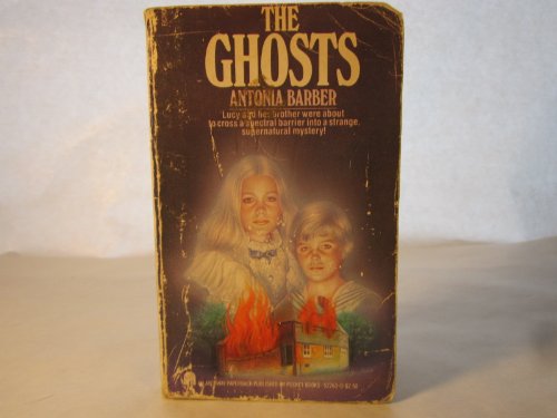 Imagen de archivo de Ghosts a la venta por ThriftBooks-Dallas