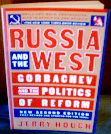 9780671675585: Russia and West
