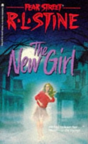 9780671707378: Title: The New Girl Fear Street No 1