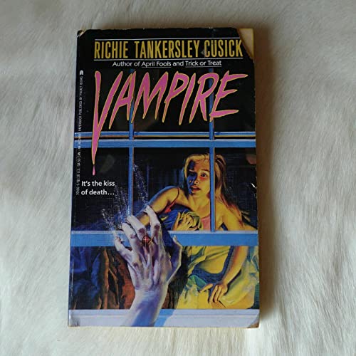 Imagen de archivo de Vampire a la venta por SecondSale