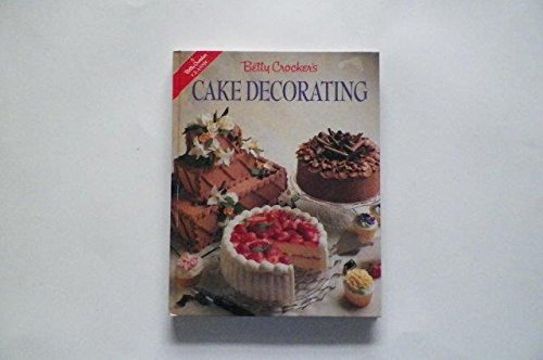 Beispielbild fr Betty Crocker Cake Decorating zum Verkauf von Better World Books