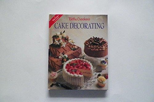Stock image for Betty Crocker Cake Decorating for sale by Better World Books