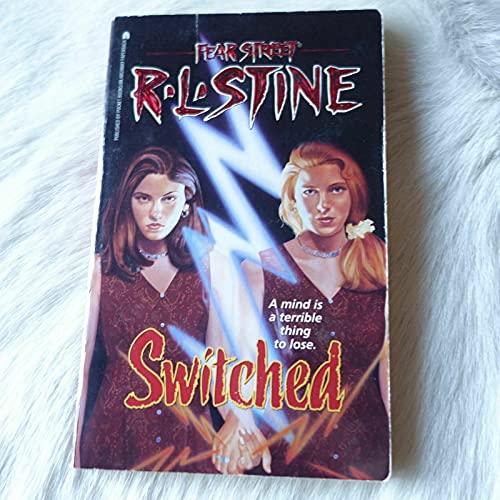 9780671868390: Switched (Fear Street, No. 31)