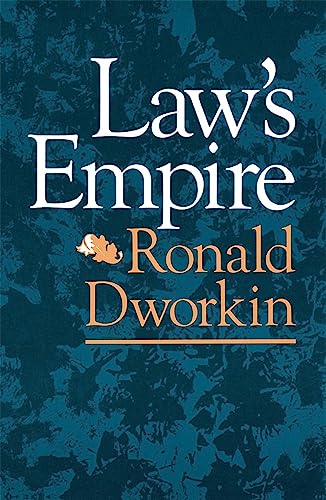 9780674518360: Law's Empire