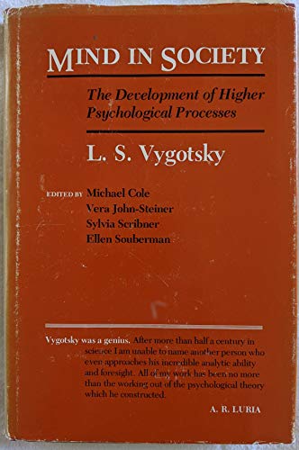 Imagen de archivo de Mind in Society: The Development of Higher Psychological Processes a la venta por GF Books, Inc.