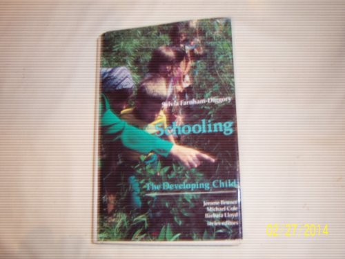 9780674792715: Schooling (DEVELOPING CHILD)