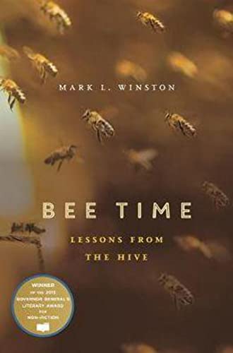 9780674970854: Bee Time: Lessons from the Hive