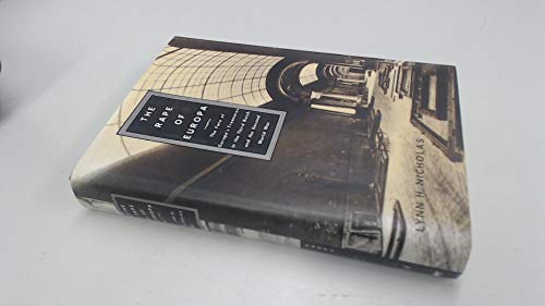 Imagen de archivo de The Rape Of Europa: The Fate of Europe's Treasures in the Third Reich and the Second World War a la venta por BookHolders