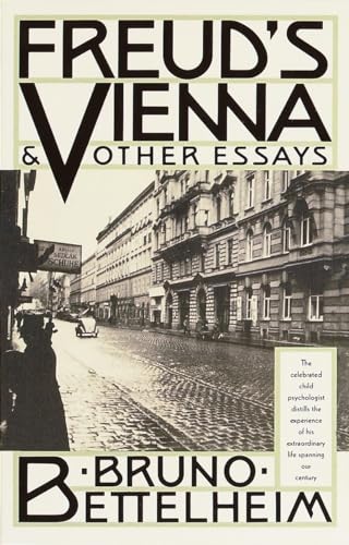 Beispielbild fr Freud's Vienna and Other Essays zum Verkauf von Better World Books