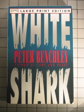 9780679753889: White Shark (Random House Large Print)