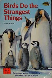 9780679811596: BIRDS DO THE STRANGEST THINGS (Step-Up Nature Paperbacks)