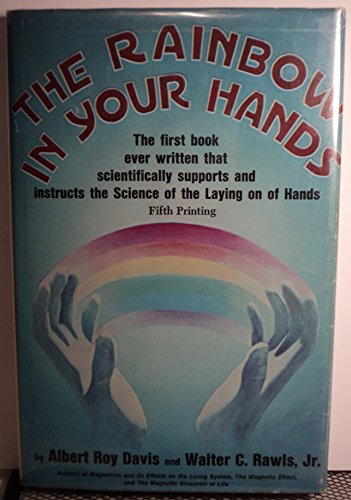 9780682485432: Rainbow in Your Hands