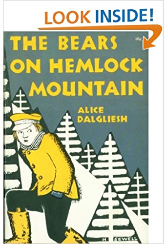 Imagen de archivo de The Bears on Hemlock Mountain a la venta por HPB-Diamond