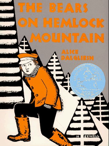 Beispielbild fr The Bears on Hemlock Mountain zum Verkauf von Better World Books