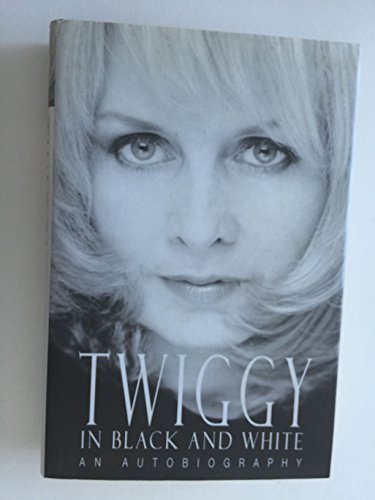 Beispielbild fr Twiggy in Black and White zum Verkauf von KuleliBooks