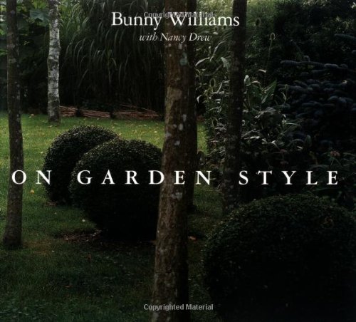Imagen de archivo de On Garden Style a la venta por HPB-Diamond