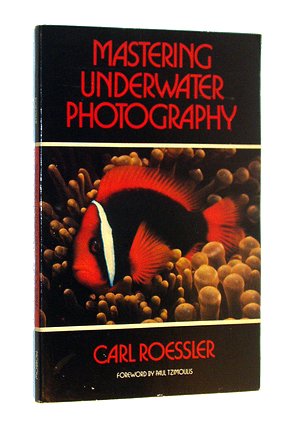 Beispielbild fr Mastering underwater photography zum Verkauf von Wonder Book