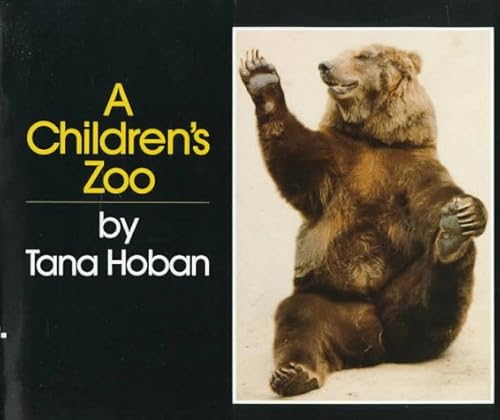 9780688052041: A Children's Zoo