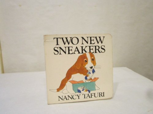 9780688074623: Two New Sneakers
