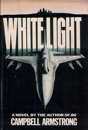 Imagen de archivo de White Light a la venta por Better World Books