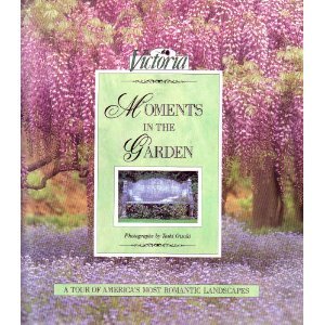 Beispielbild fr Victoria, moments in the garden zum Verkauf von Wonder Book