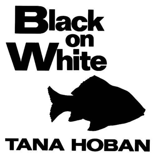 Imagen de archivo de Black on White a la venta por Gulf Coast Books