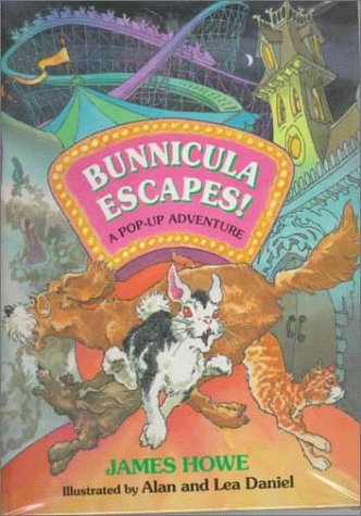 Beispielbild fr Bunnicula Escapes!: A Pop-up Adventure zum Verkauf von Half Price Books Inc.
