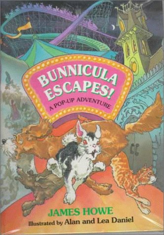 Imagen de archivo de Bunnicula Escapes!: A Pop-up Adventure a la venta por Half Price Books Inc.