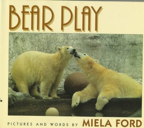 Imagen de archivo de Bear Play a la venta por Better World Books