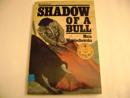9780689711329: Shadow of a Bull
