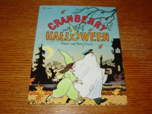 Beispielbild fr Cranberry Halloween zum Verkauf von Books of the Smoky Mountains
