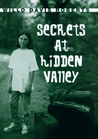 Beispielbild fr Secrets at Hidden Valley zum Verkauf von Better World Books