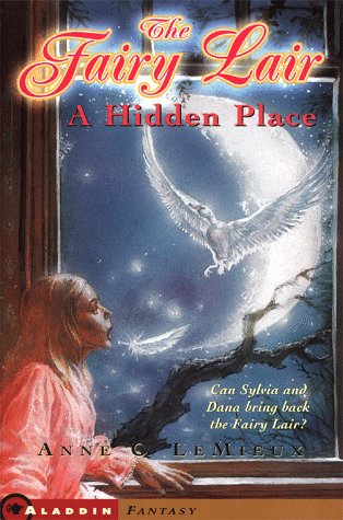 Beispielbild fr A Hidden Place (The Fairy Lair, No. 2) zum Verkauf von Ezekial Books, LLC