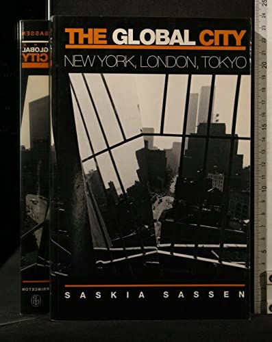 Beispielbild fr The Global City zum Verkauf von Wonder Book