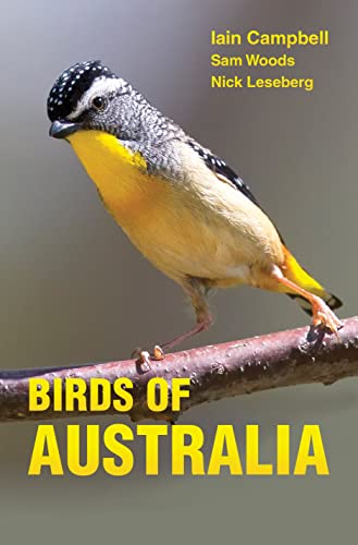 Imagen de archivo de Birds of Australia: A Photographic Guide a la venta por -OnTimeBooks-