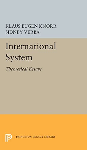 Beispielbild fr International System Theoretical Essays zum Verkauf von Buchpark