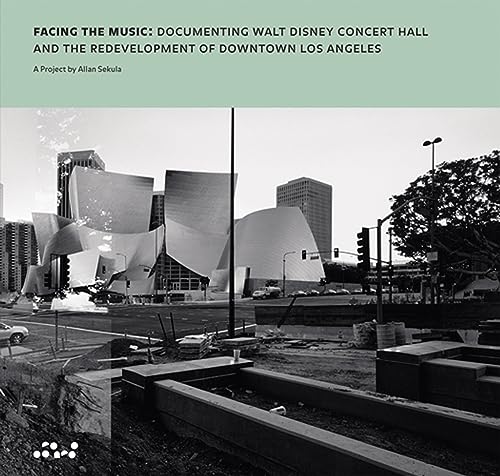 Beispielbild fr Allan Sekula: Facing the Music: Documenting Walt Disney Concert Hall and the Redevelopment of Downtown Los Angeles zum Verkauf von Midtown Scholar Bookstore