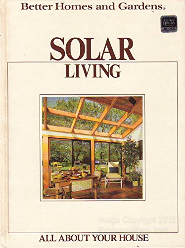 Imagen de archivo de Solar Living a la venta por Better World Books