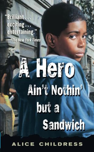 Imagen de archivo de A Hero Ain't Nothin' but a Sandwich a la venta por SecondSale